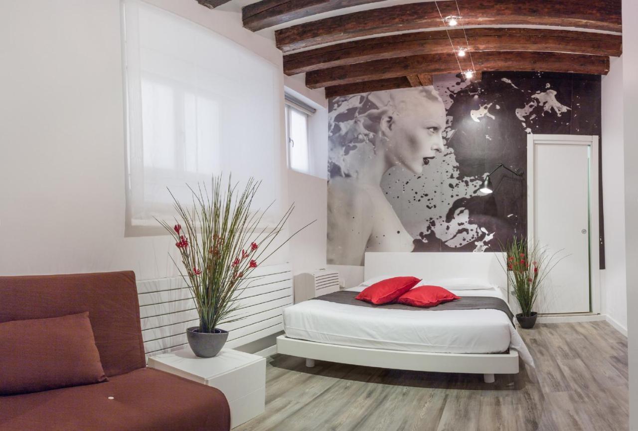 Rialto Apartments Whit Lift Veneza Exterior foto